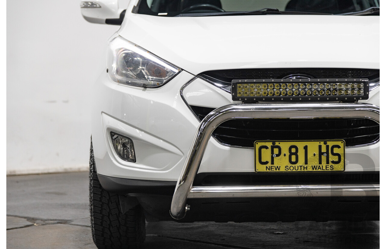 11/2014 Hyundai IX35 Highlander (AWD) LM SERIES II 4D Wagon White Turbo Diesel 2.0L