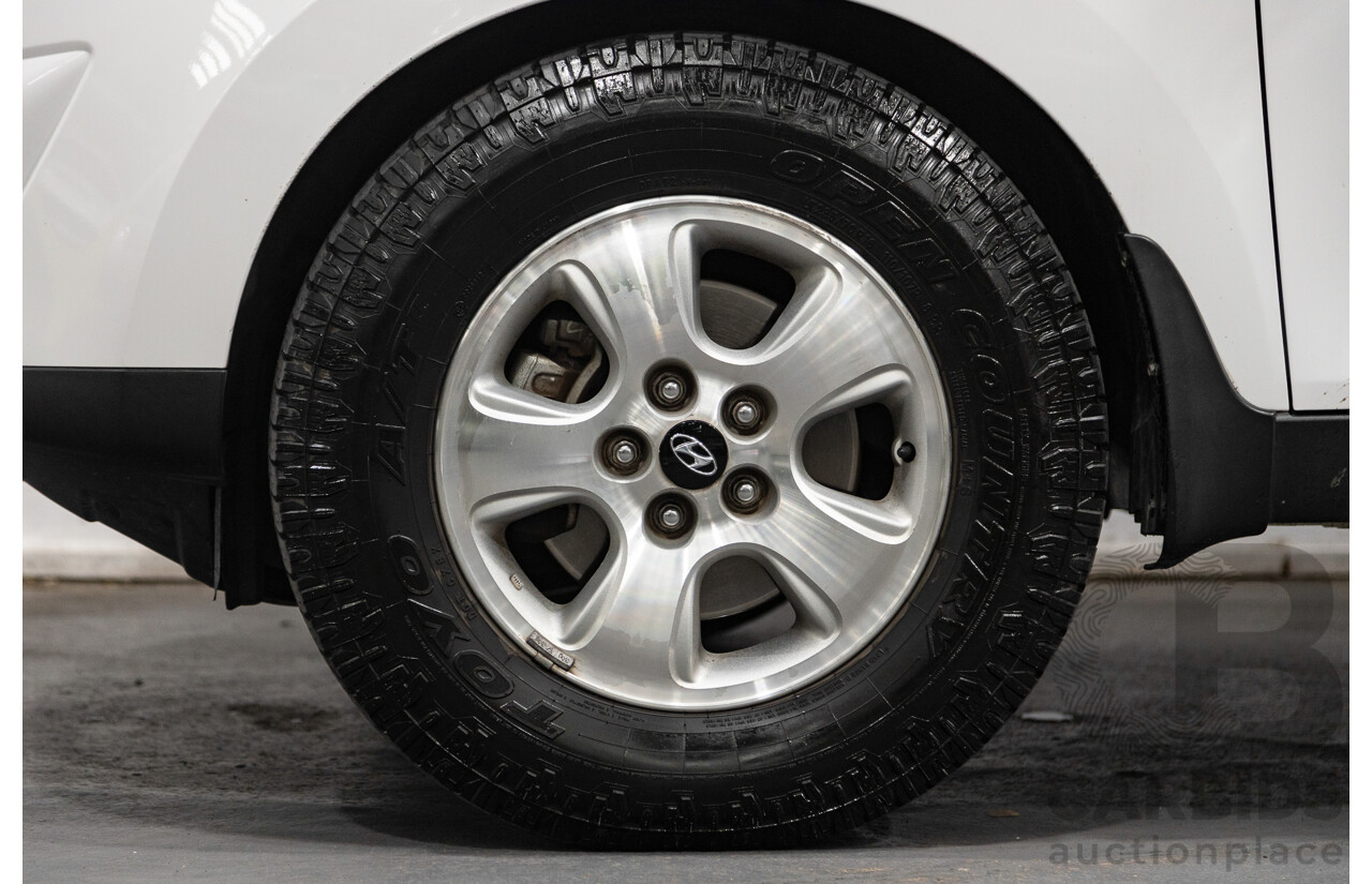 11/2014 Hyundai IX35 Highlander (AWD) LM SERIES II 4D Wagon White Turbo Diesel 2.0L