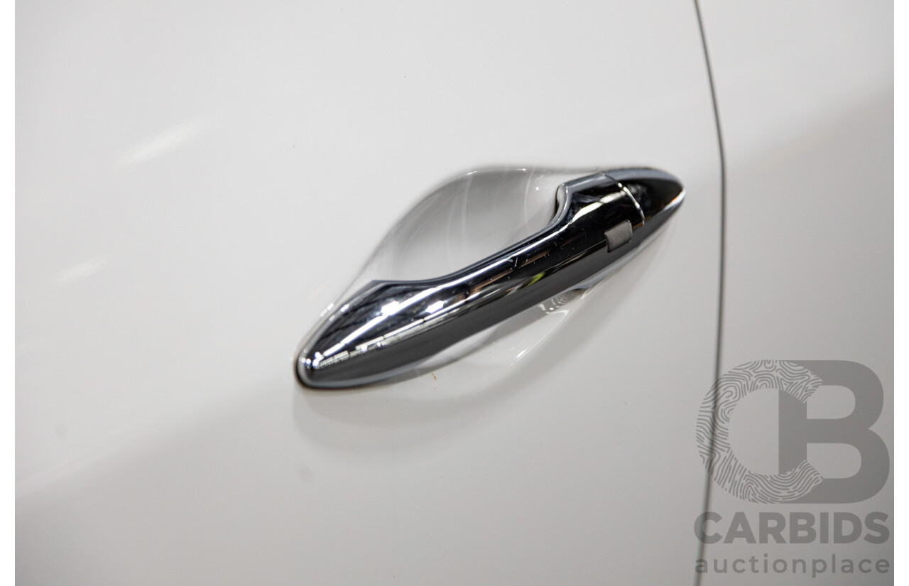 11/2014 Hyundai IX35 Highlander (AWD) LM SERIES II 4D Wagon White Turbo Diesel 2.0L