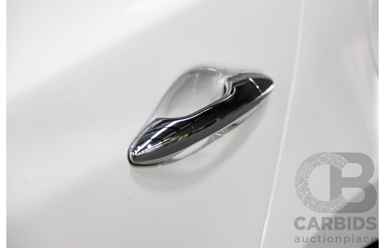 11/2014 Hyundai IX35 Highlander (AWD) LM SERIES II 4D Wagon White Turbo Diesel 2.0L