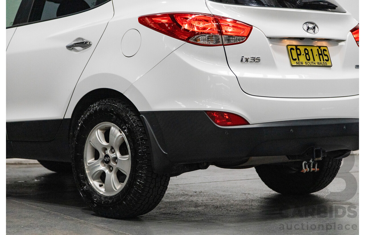 11/2014 Hyundai IX35 Highlander (AWD) LM SERIES II 4D Wagon White Turbo Diesel 2.0L