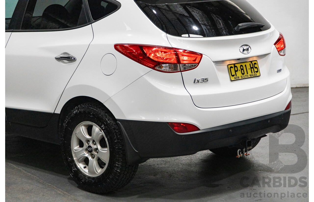 11/2014 Hyundai IX35 Highlander (AWD) LM SERIES II 4D Wagon White Turbo Diesel 2.0L