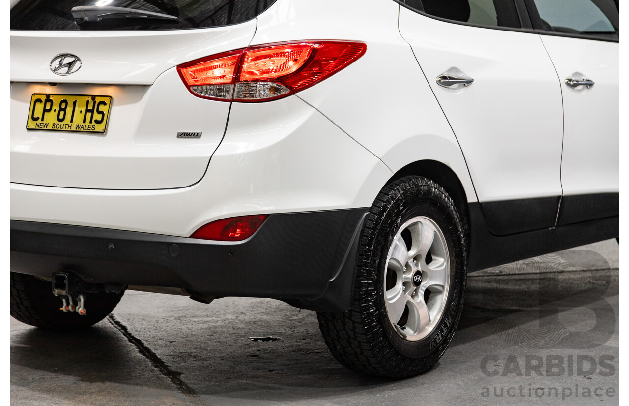 11/2014 Hyundai IX35 Highlander (AWD) LM SERIES II 4D Wagon White Turbo Diesel 2.0L