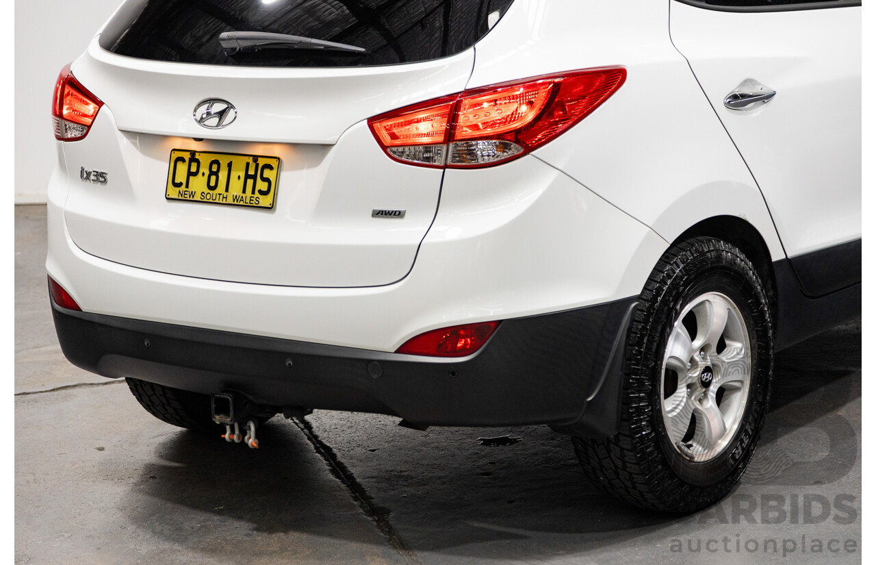 11/2014 Hyundai IX35 Highlander (AWD) LM SERIES II 4D Wagon White Turbo Diesel 2.0L