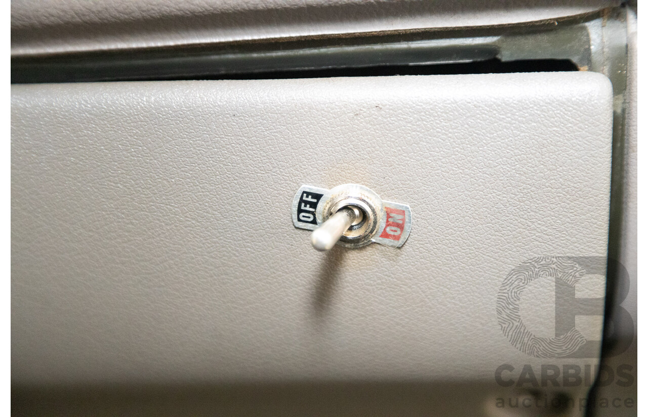 08/1990 Holden Commodore VG 2d Utility White Turbo V8 LS1 5.7L - Modified