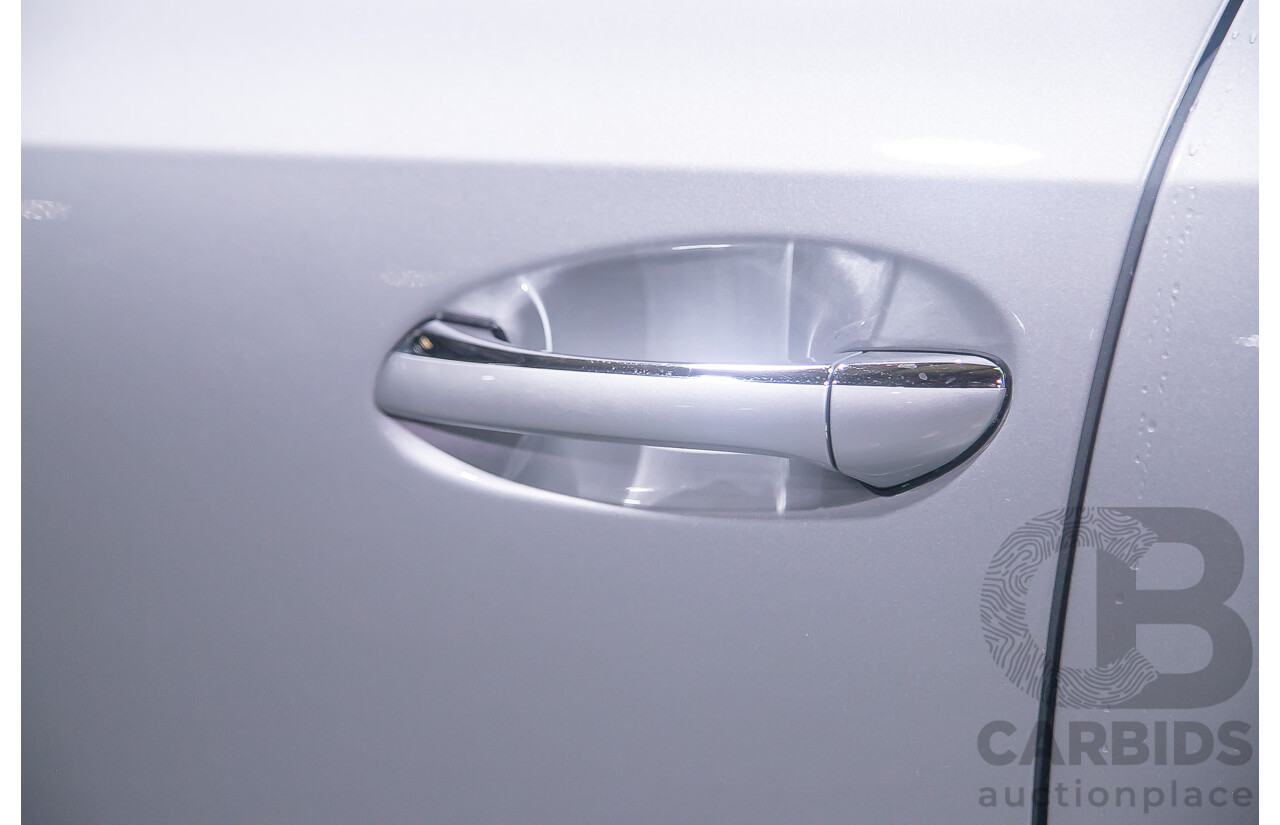 10/2004 Mercedes Benz E55 AMG W211 4d Sedan Brilliant Silver Metallic Supercharged V8 5.4L