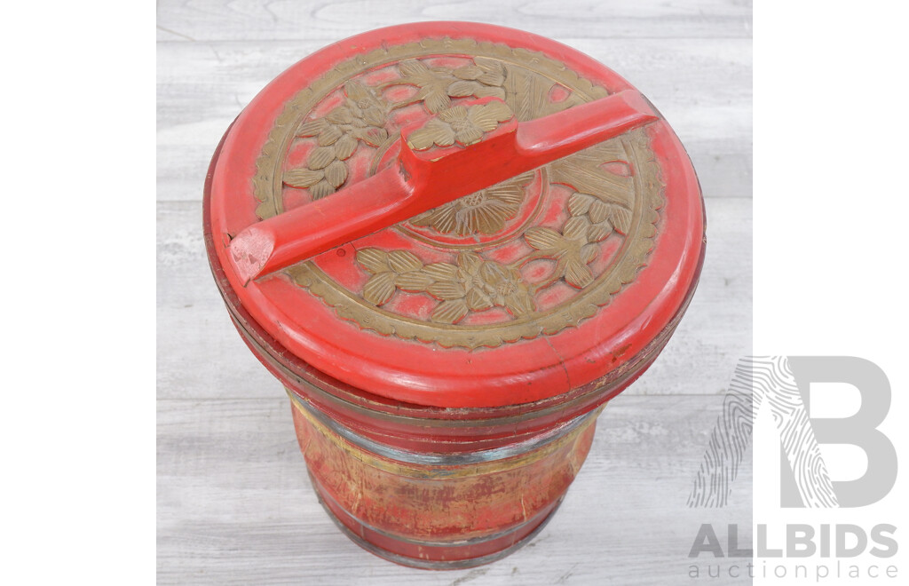 Chinese Timber Lidded Bucket