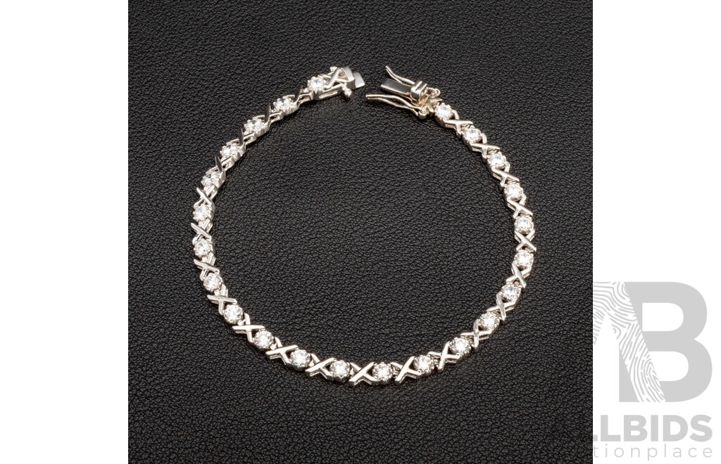 925 Sterling Silver XO Bracelet