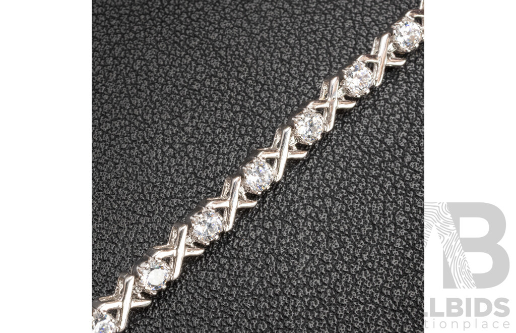 925 Sterling Silver XO Bracelet