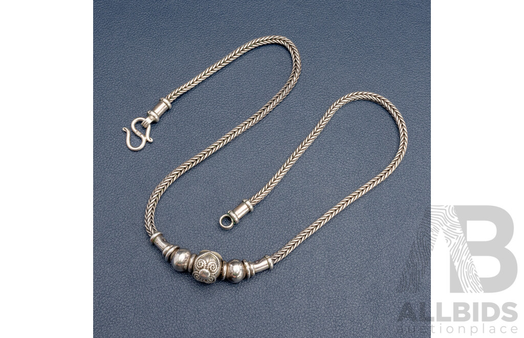 925 Sterling Silver Necklace with Centre Spining Ball Piece