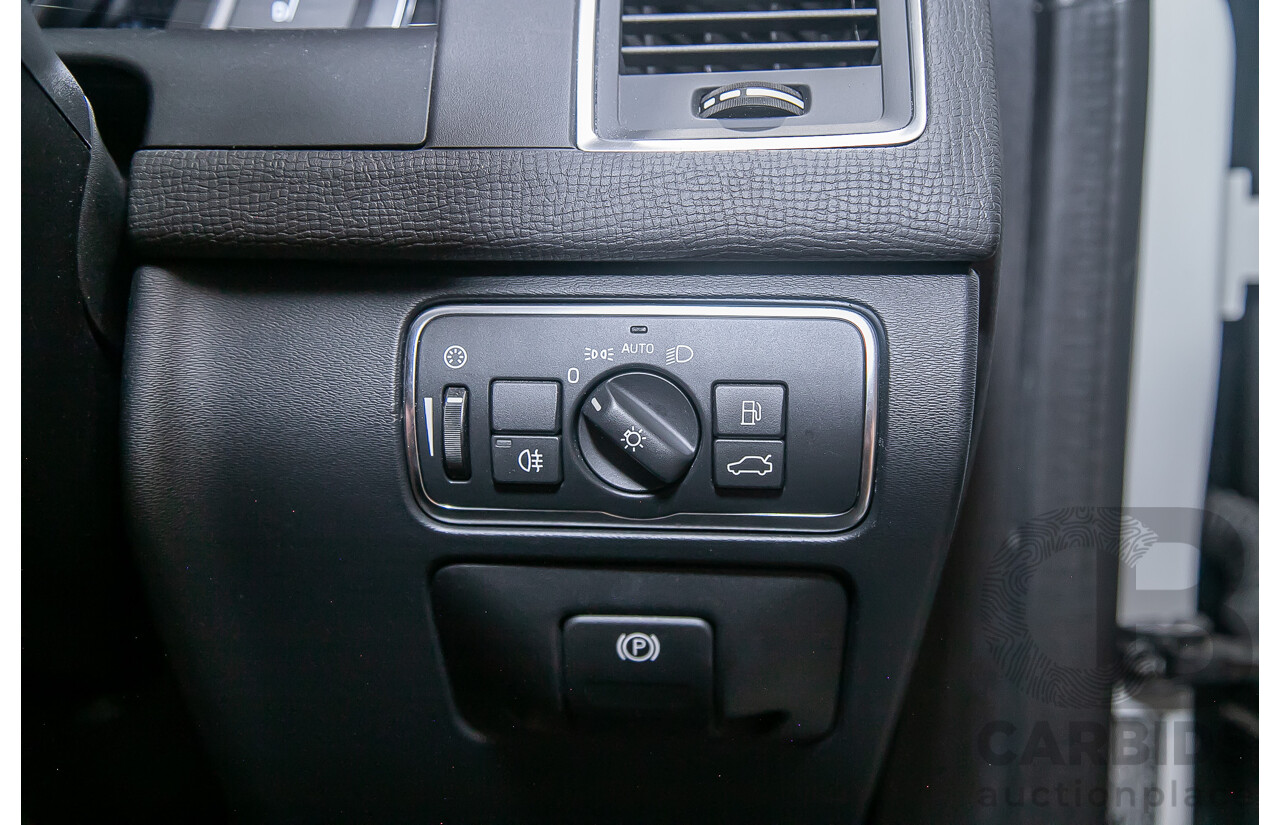 12/2015 Volvo XC60 D5 Luxury (AWD) DZ MY15 4d Wagon White Turbo Diesel 2.4L