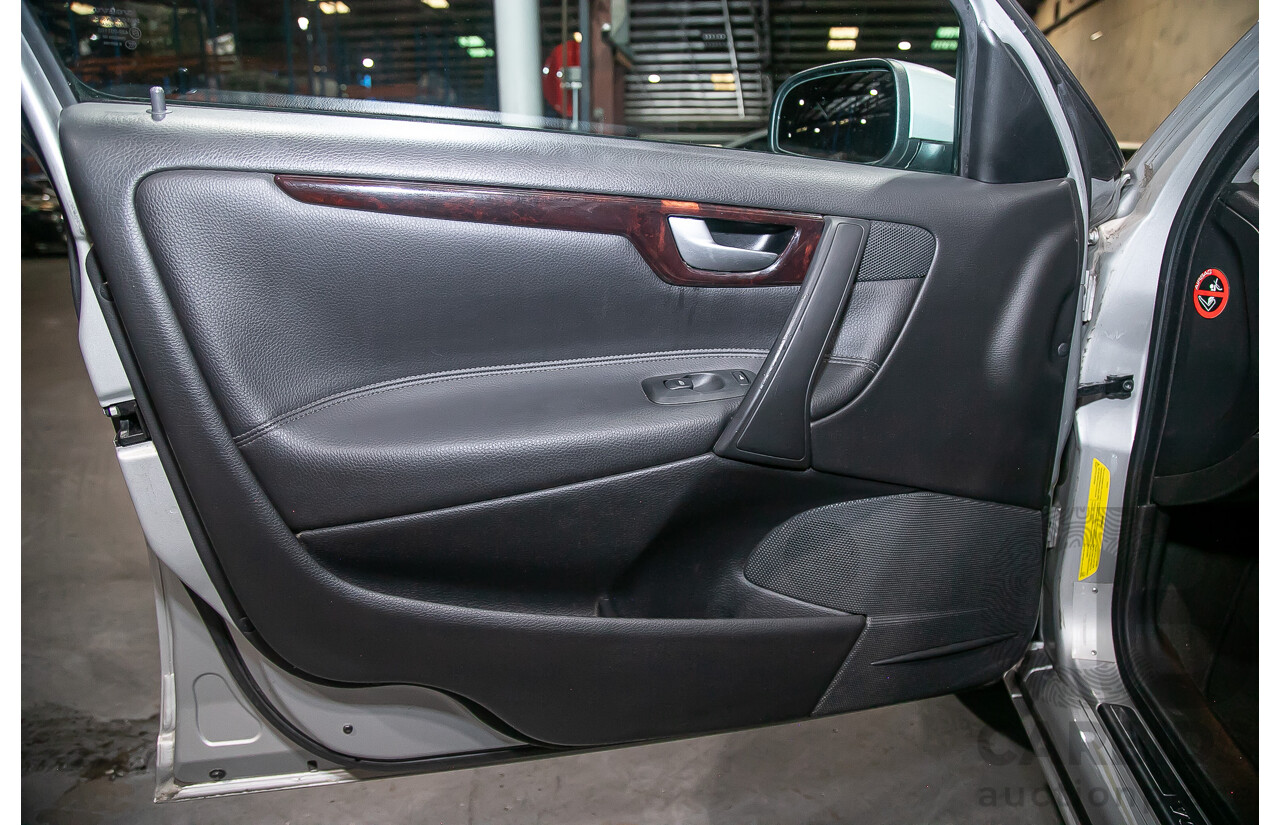 9/2005 Volvo S60 2.4 20V SE 05 Upgrade 4d Sedan Silver 2.4L