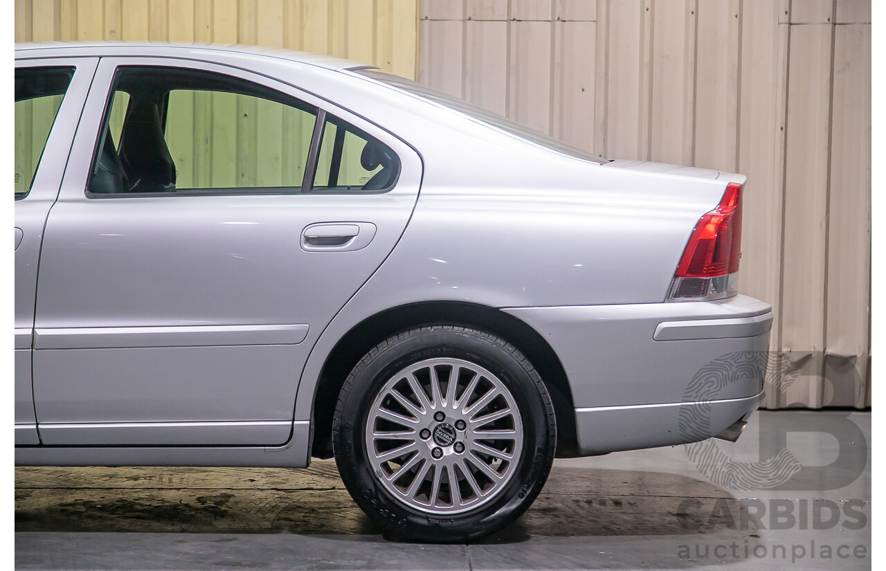 9/2005 Volvo S60 2.4 20V SE 05 Upgrade 4d Sedan Silver 2.4L