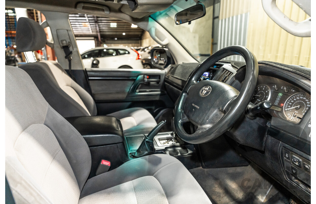 12/2008 Toyota Landcruiser GXL (4x4) VDJ200R 4d Wagon Blue Turbo Diesel V8 4.5L