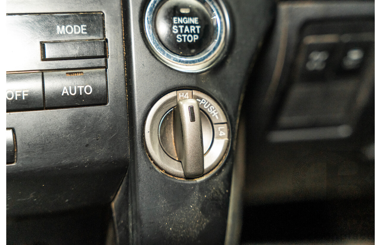 12/2008 Toyota Landcruiser GXL (4x4) VDJ200R 4d Wagon Blue Turbo Diesel V8 4.5L