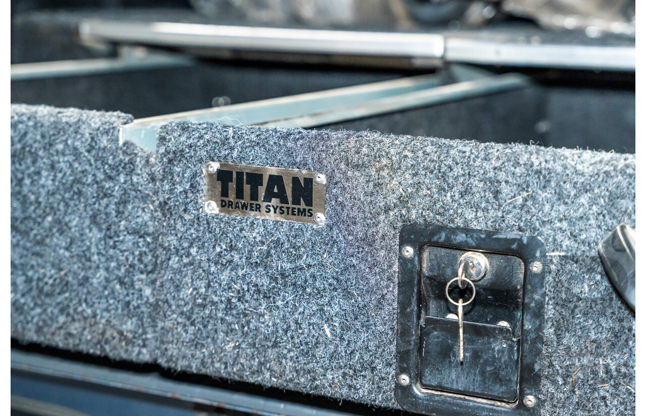 12/2008 Toyota Landcruiser GXL (4x4) VDJ200R 4d Wagon Blue Turbo Diesel V8 4.5L