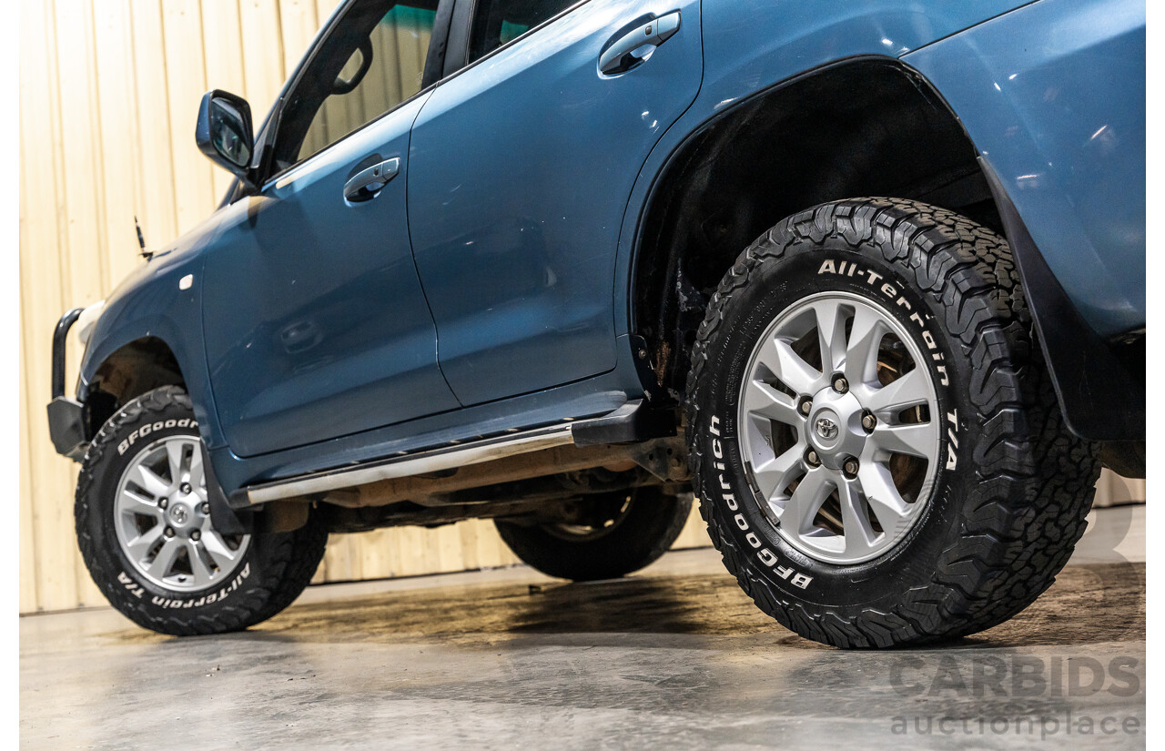 12/2008 Toyota Landcruiser GXL (4x4) VDJ200R 4d Wagon Blue Turbo Diesel V8 4.5L