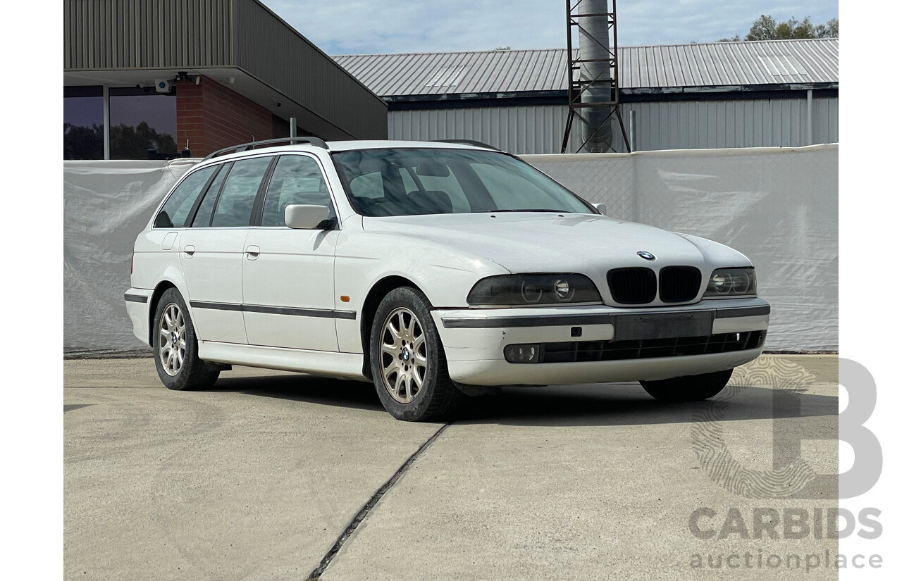 08/97 Bmw 5 28i RWD  4D Sedan White 2.8L
