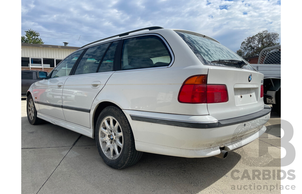 08/97 Bmw 5 28i RWD  4D Sedan White 2.8L