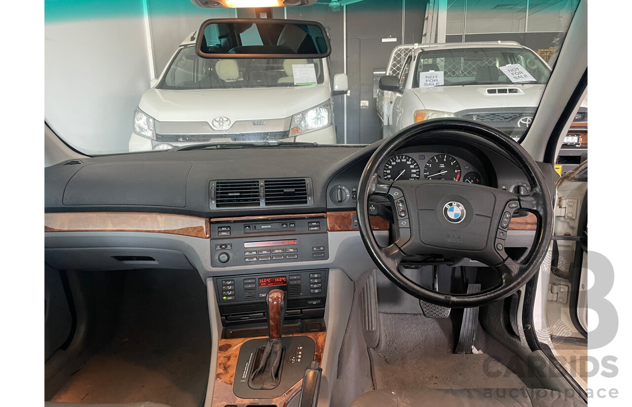 08/97 Bmw 5 28i RWD  4D Sedan White 2.8L