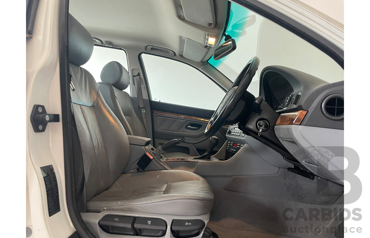 08/97 Bmw 5 28i RWD  4D Sedan White 2.8L