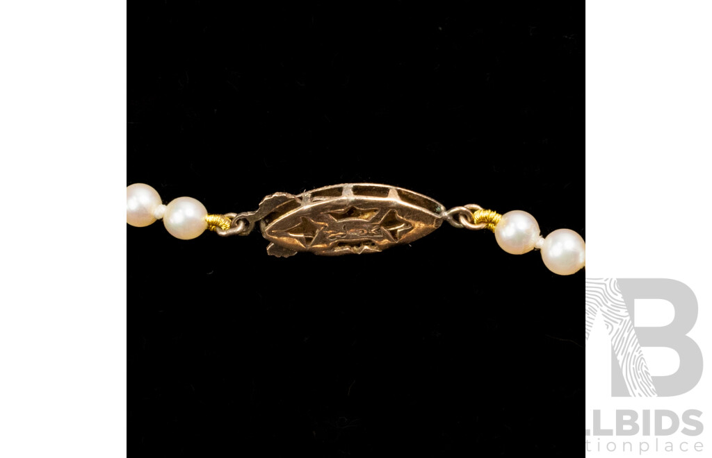 9ct Vintage Graduating Akoya Pearl Necklace, 45cm, with Original Box and Certificate of Valuation