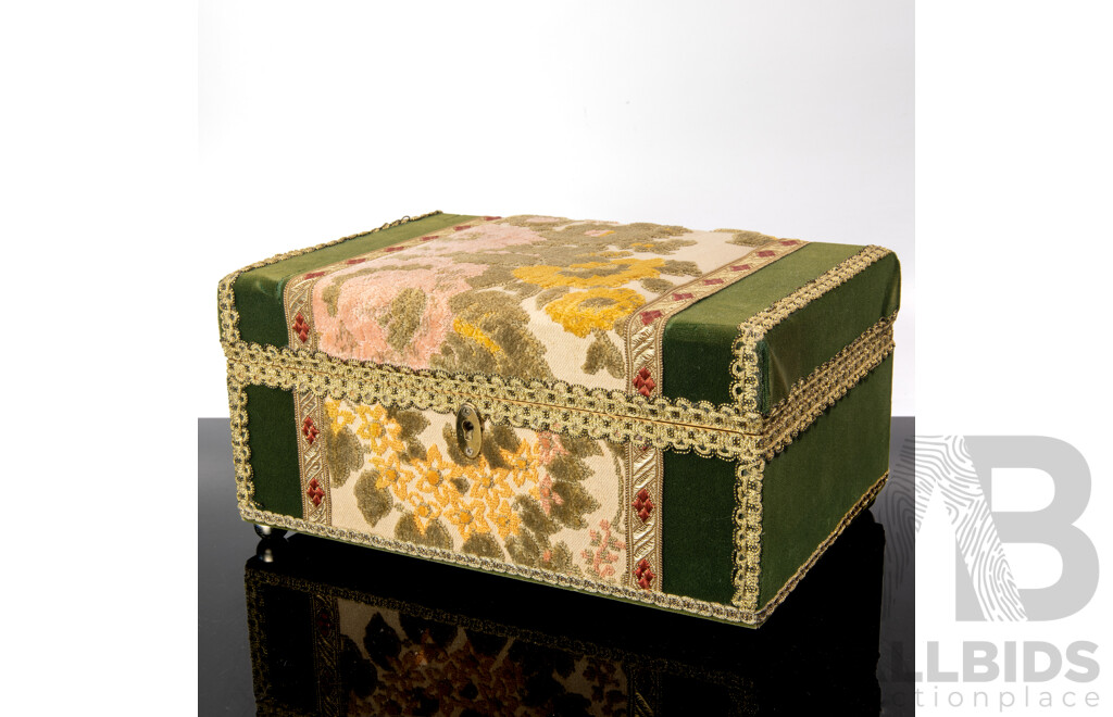 Delightful Vintage Music Box with a Wonderful Collection of Vintage Gold Tone Jewellery