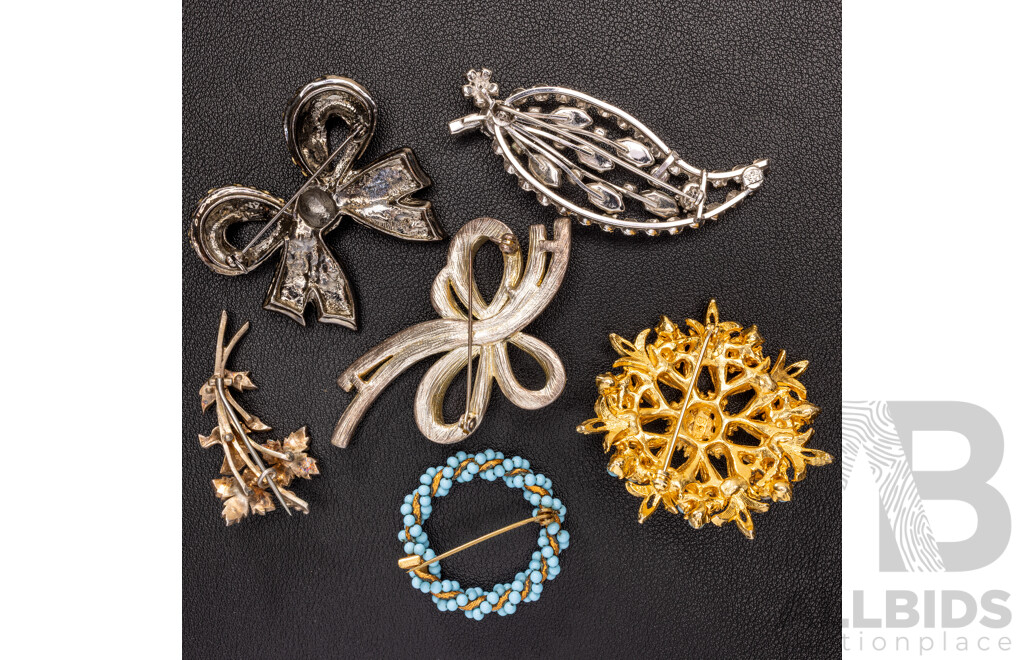 Lovely Collection of (6) Vintage Brooches with Faux Pearls & Paste Stones