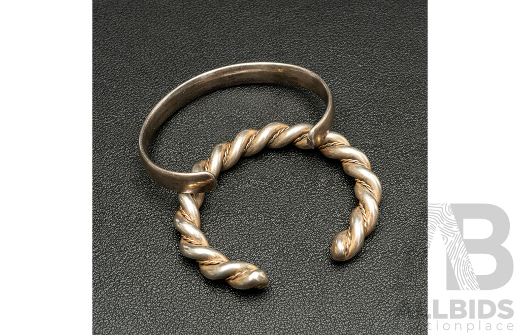 Vintage Silver (2) Children's Sized Open Cuff Bangles, 48mm/54mm Diameter, 63.49 Grams (500)