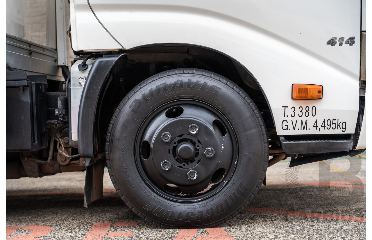 05/2008 Hino Dutro 414 - 300 Series 4x2 2d Cab Chassis White Turbo Diesel - Refidgerated Food Truck