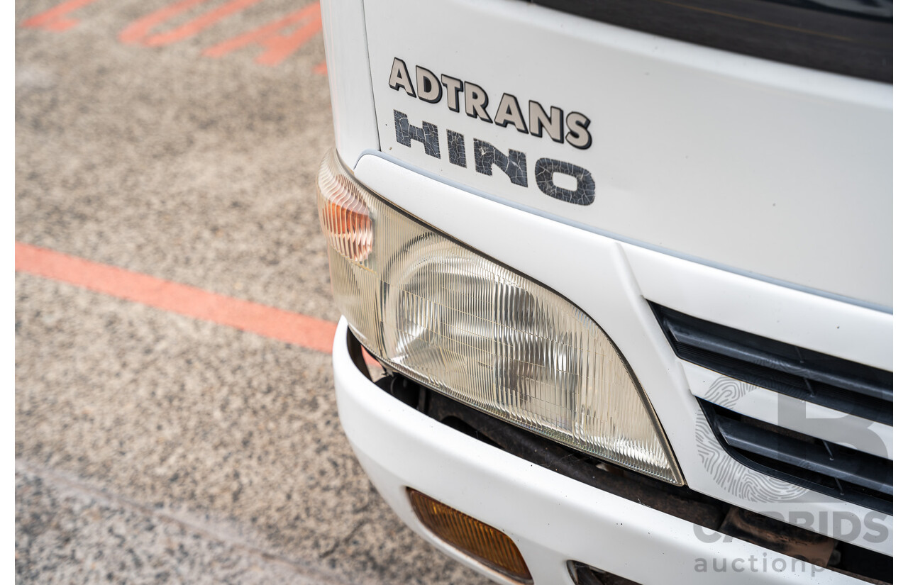 05/2008 Hino Dutro 414 - 300 Series 4x2 2d Cab Chassis White Turbo Diesel - Refidgerated Food Truck