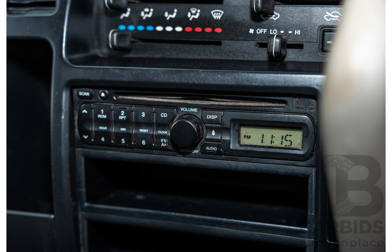 05/2008 Hino Dutro 414 - 300 Series 4x2 2d Cab Chassis White Turbo Diesel - Refidgerated Food Truck