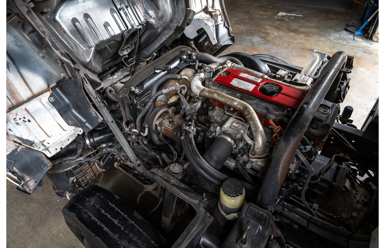 05/2008 Hino Dutro 414 - 300 Series 4x2 2d Cab Chassis White Turbo Diesel - Refidgerated Food Truck