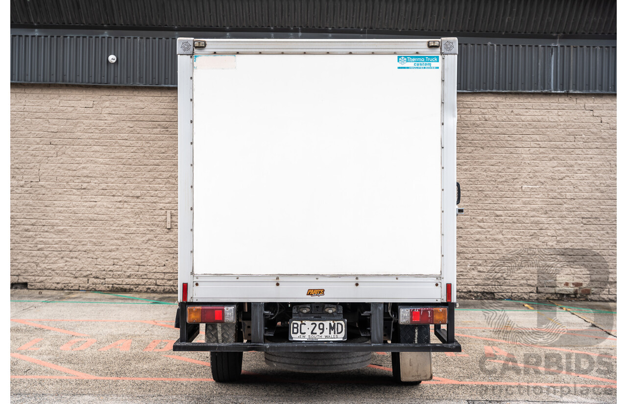 05/2008 Hino Dutro 414 - 300 Series 4x2 2d Cab Chassis White Turbo Diesel - Refidgerated Food Truck