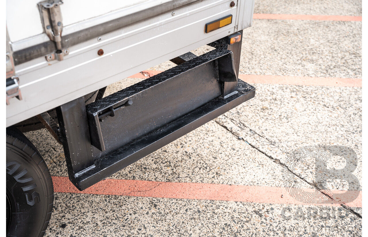 05/2008 Hino Dutro 414 - 300 Series 4x2 2d Cab Chassis White Turbo Diesel - Refidgerated Food Truck