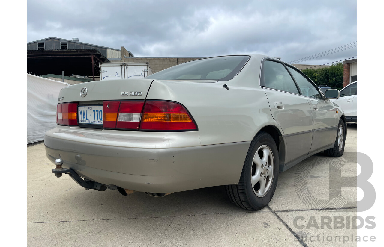 05/98 Lexus Es300 S FWD MCV20R 4D Sedan Beige 3.0L