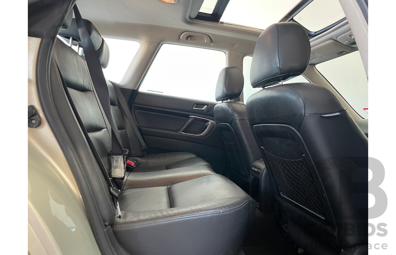 11/04 Subaru Outback 2.5i PREMIUM AWD AWD MY05 4D Wagon Silver 2.5L