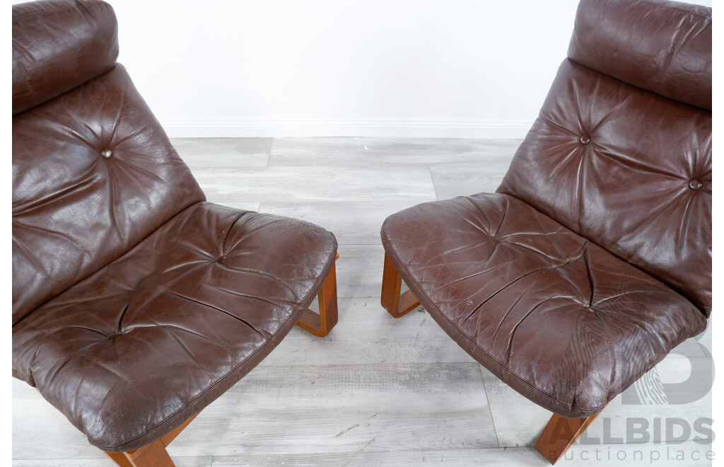 Pair of Vintage Tessa Lounge Chairs by Fred Lowen
