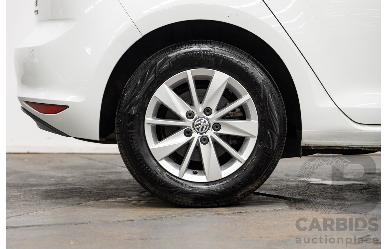 09/2015 Volkswagen Golf 92 TSI Trendline MY16 5D Hatchback White Turbo 1.4L