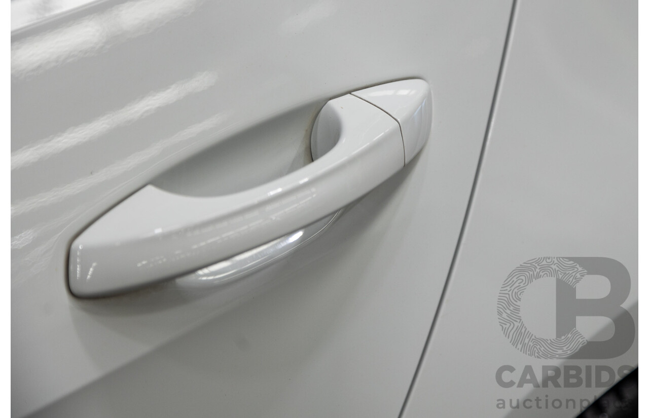 09/2015 Volkswagen Golf 92 TSI Trendline MY16 5D Hatchback White Turbo 1.4L