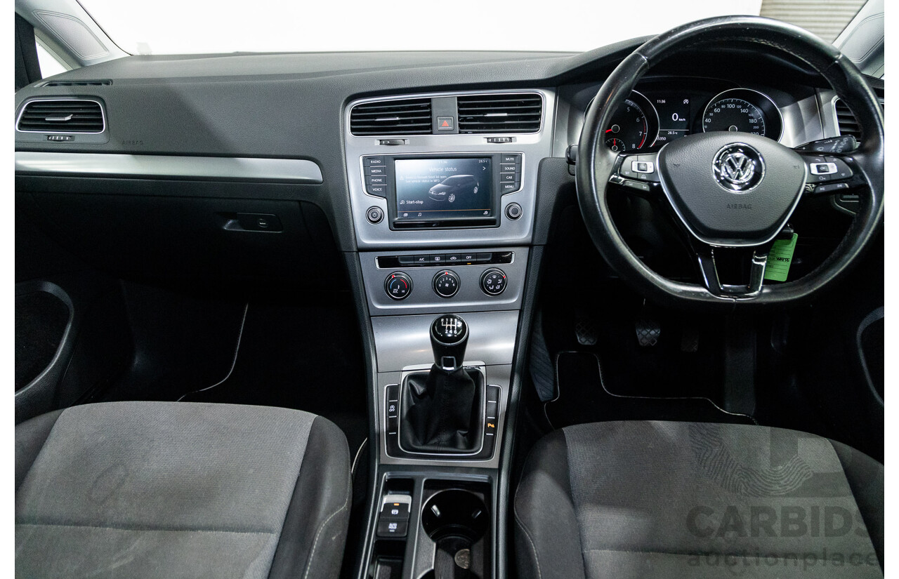 09/2015 Volkswagen Golf 92 TSI Trendline MY16 5D Hatchback White Turbo 1.4L