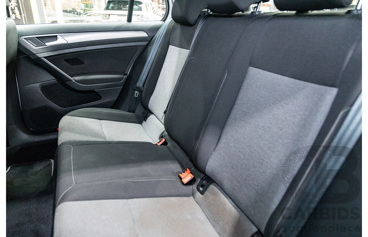 09/2015 Volkswagen Golf 92 TSI Trendline MY16 5D Hatchback White Turbo 1.4L