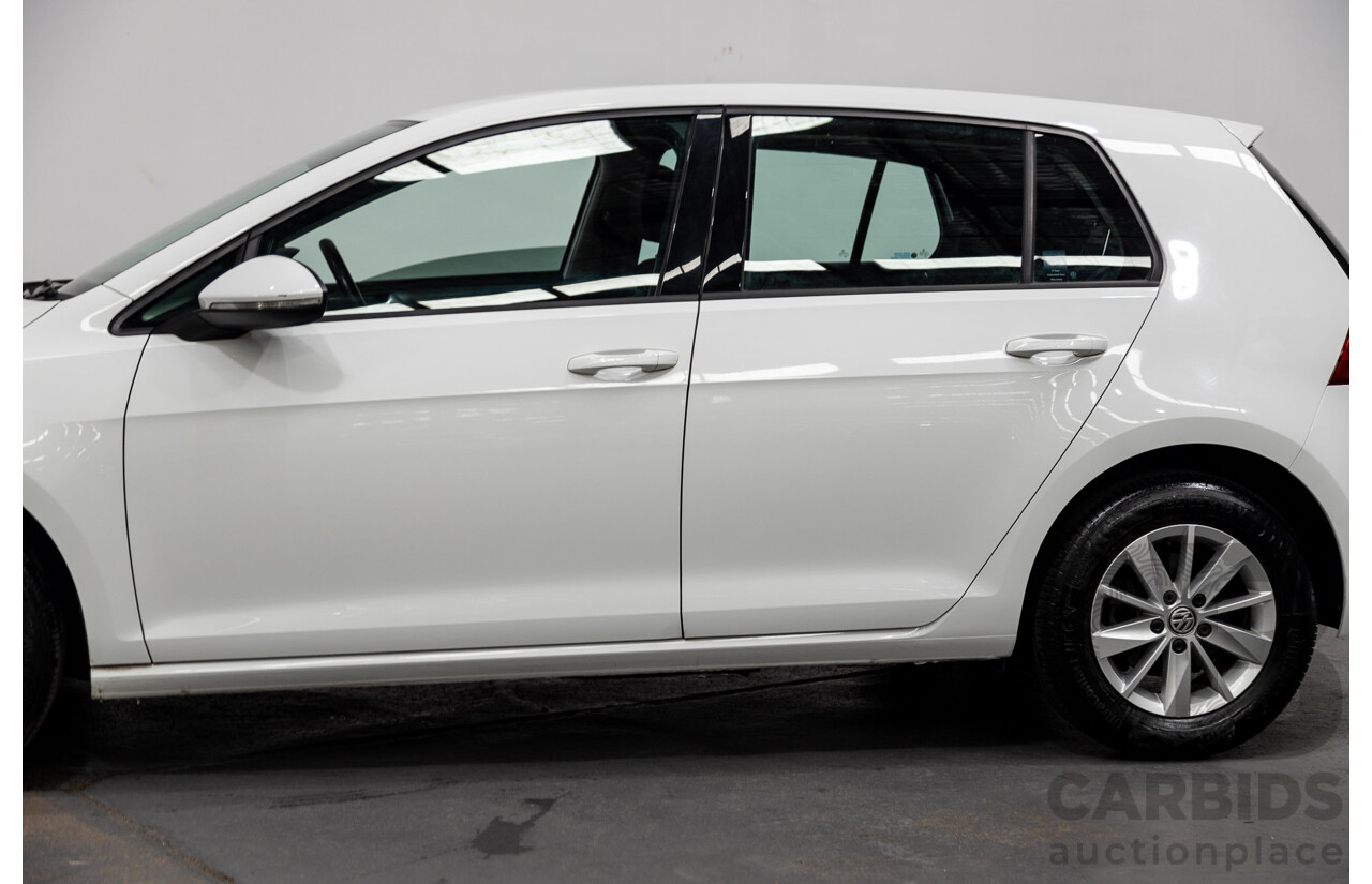 09/2015 Volkswagen Golf 92 TSI Trendline MY16 5D Hatchback White Turbo 1.4L