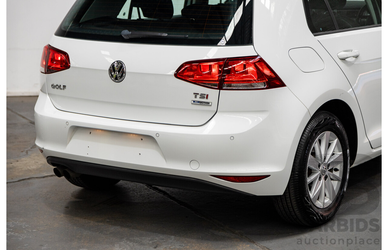 09/2015 Volkswagen Golf 92 TSI Trendline MY16 5D Hatchback White Turbo 1.4L