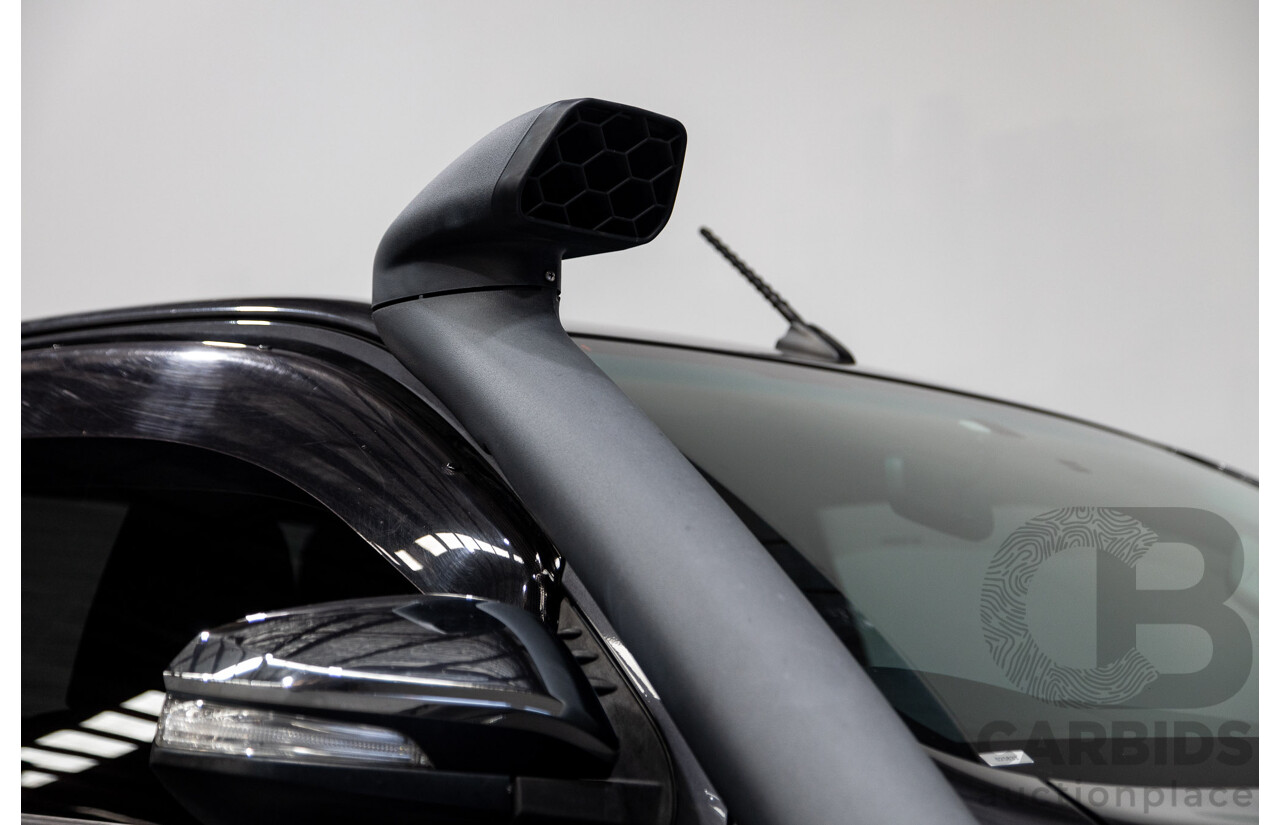 02/2017 Toyota Hilux SR5 4x4 GUN126R Extra Cab Utility Grey Turbo Diesel 2.8L