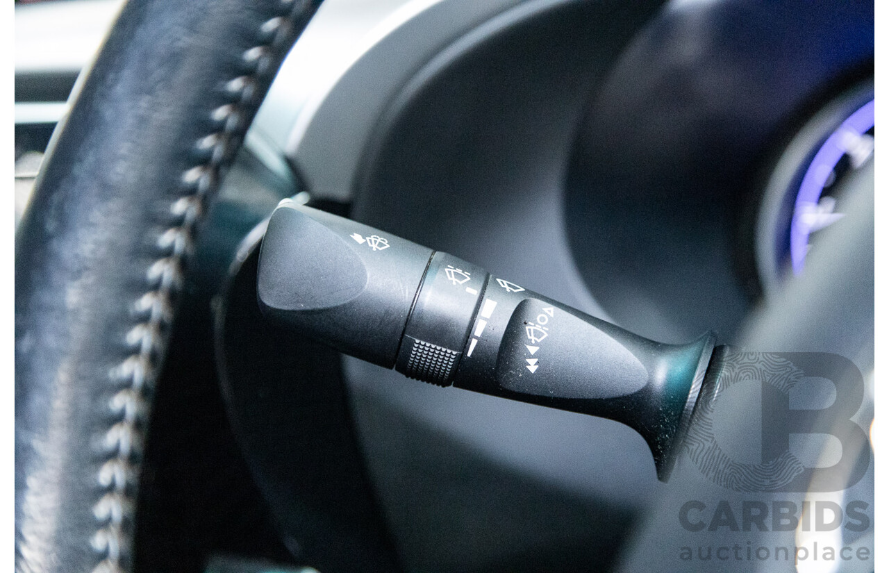 02/2017 Toyota Hilux SR5 4x4 GUN126R Extra Cab Utility Grey Turbo Diesel 2.8L