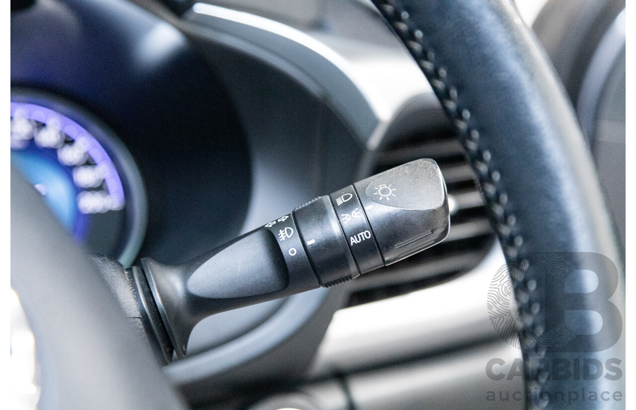 02/2017 Toyota Hilux SR5 4x4 GUN126R Extra Cab Utility Grey Turbo Diesel 2.8L