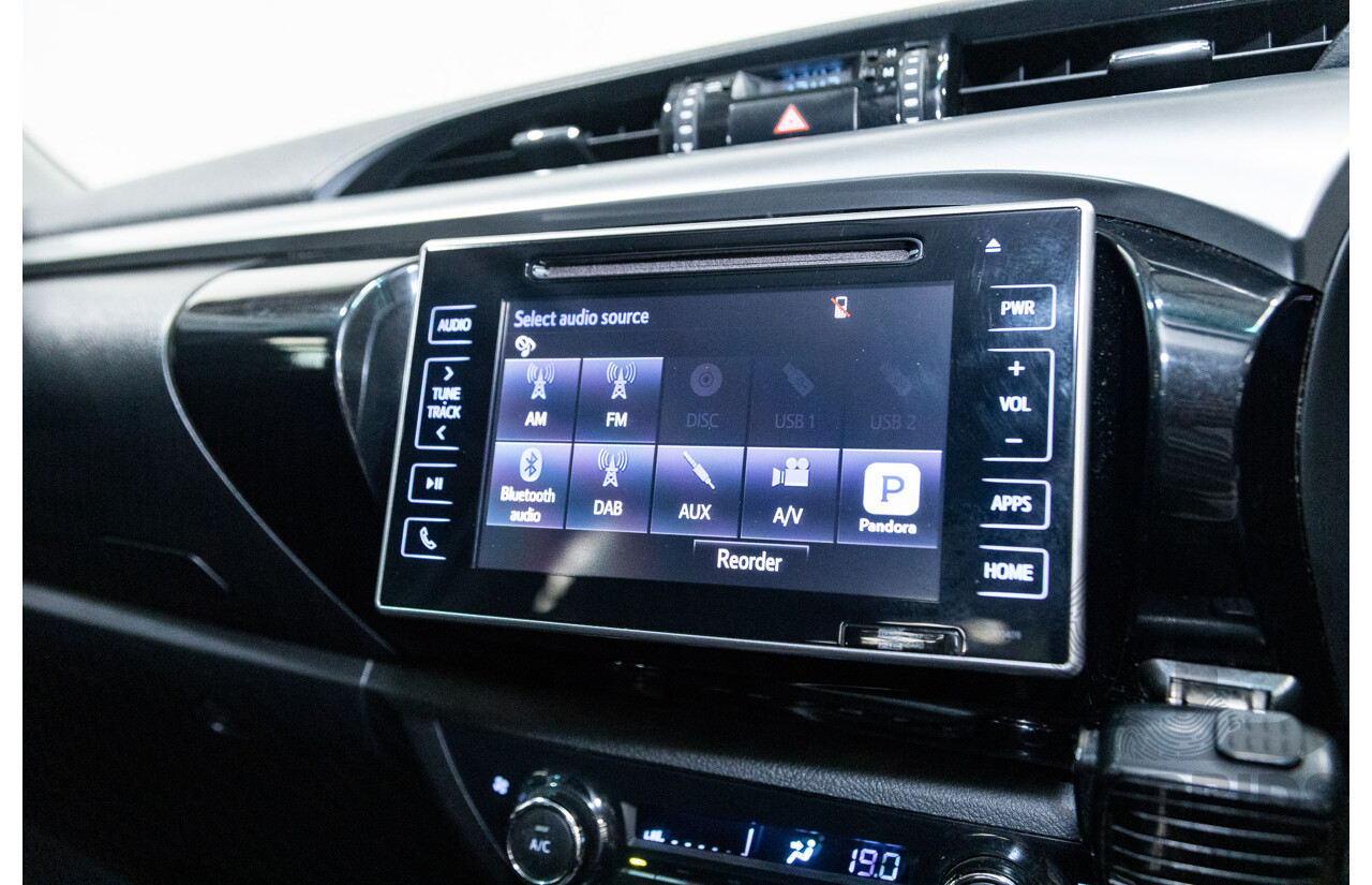 02/2017 Toyota Hilux SR5 4x4 GUN126R Extra Cab Utility Grey Turbo Diesel 2.8L