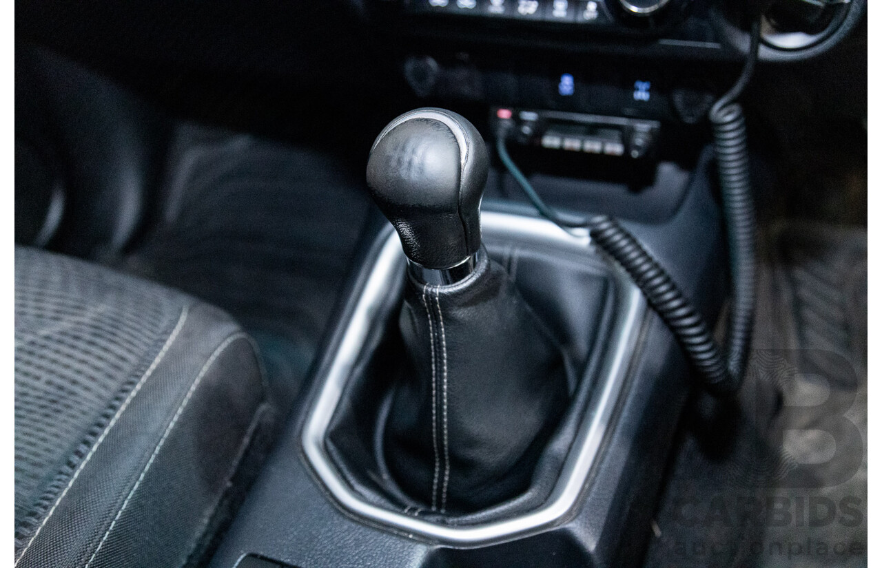 02/2017 Toyota Hilux SR5 4x4 GUN126R Extra Cab Utility Grey Turbo Diesel 2.8L