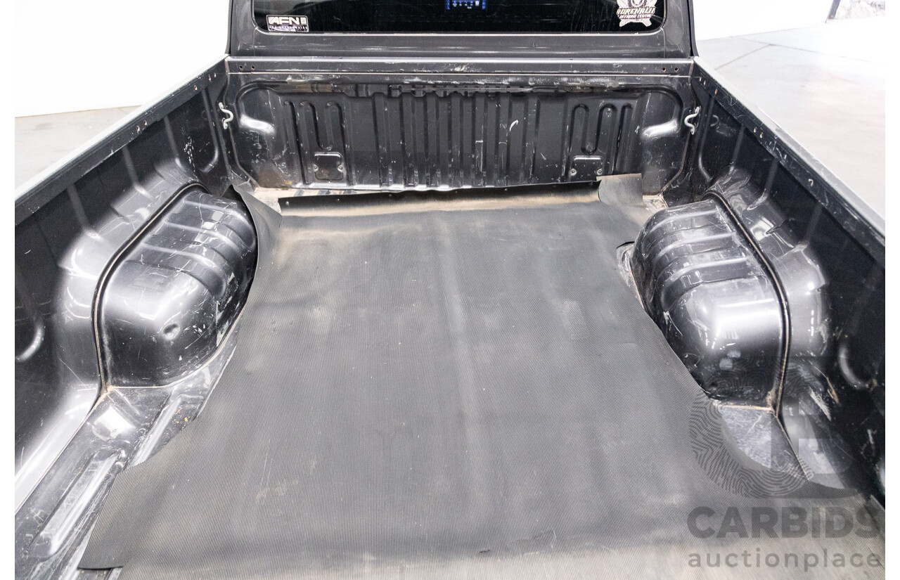 02/2017 Toyota Hilux SR5 4x4 GUN126R Extra Cab Utility Grey Turbo Diesel 2.8L